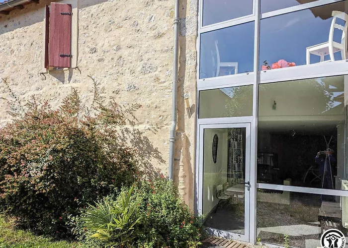 Hébergement de vacances Le Cagire *